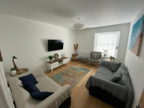 Flat 2 Connaught House
